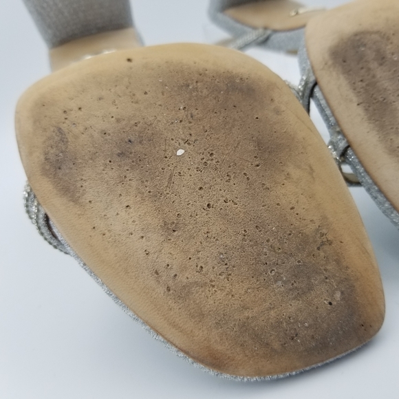 Badgley Mischka Firey Bejeweled Block Heel Sandals, Silver Glitter, Women's Sz 8 - Picture 15 of 16